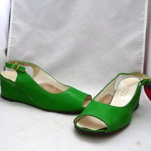 Adorne's green gold sling back wedge sandals 8M preppy